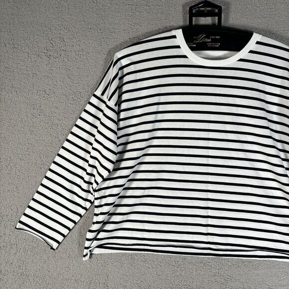 Uniqlo Women’s Size S Long Sleeve Stripe Top Black White‎ Light Weight Blouse - Picture 4 of 11